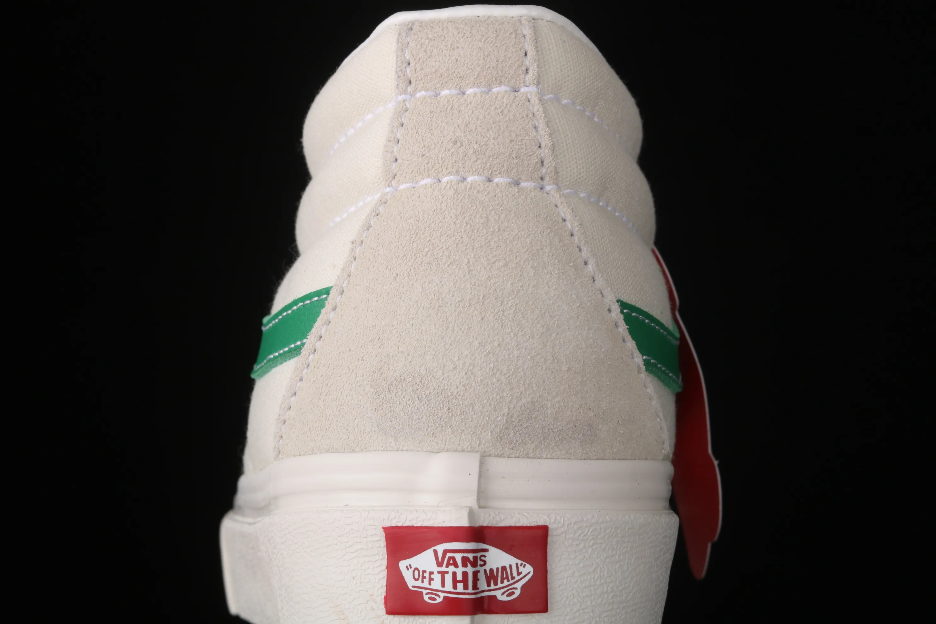 All categories Vans Vans series Vans Mid Vans Sk8 Mid Reissue Vans mid-top VN0A391FTP0 One size too large